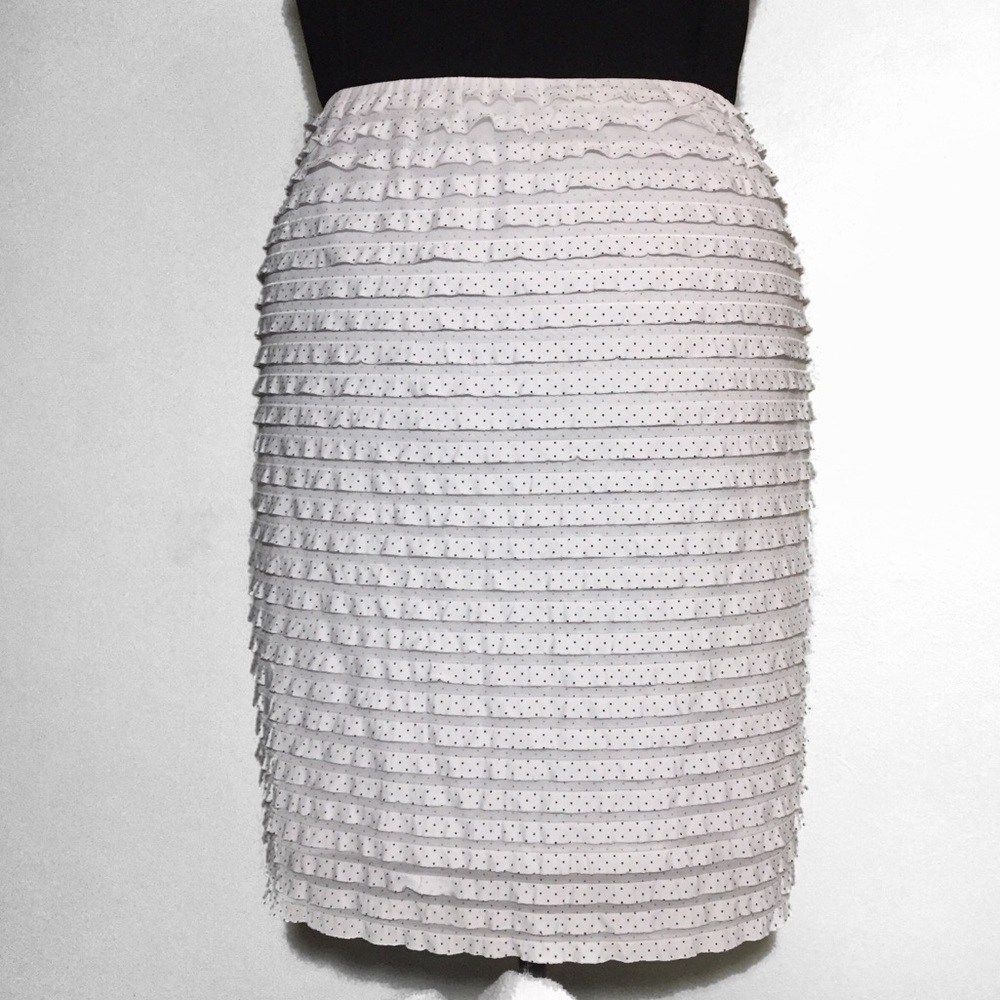 Black & White Polka Dot Ruffle Pencil Skirt 4X - Picture 4 of 5